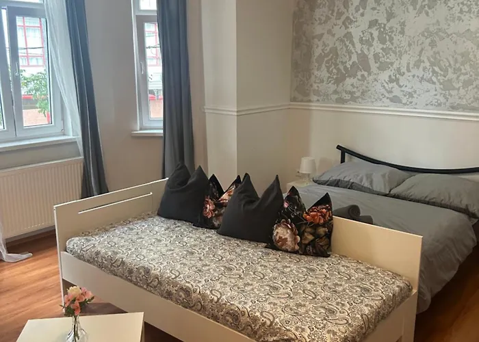 1 St Plaza De Luxe Apartament